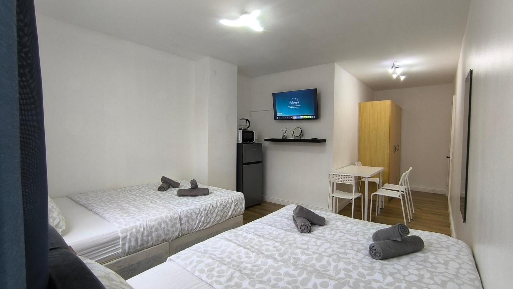 4 Pers Style Near South Wimledon Station R3 Gasthof *
