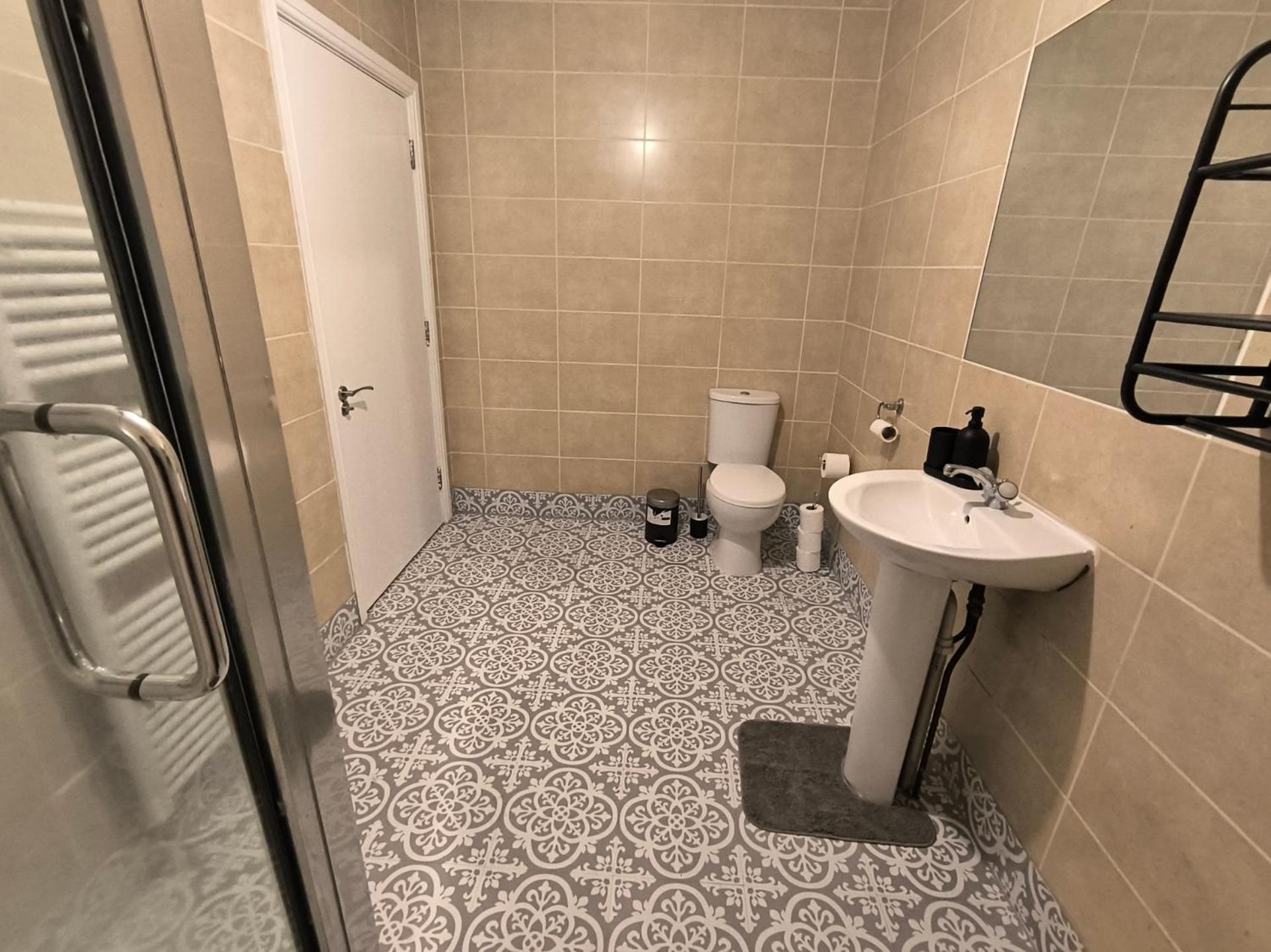 4 Pers Style South Wimledon Tube Station Guest house London