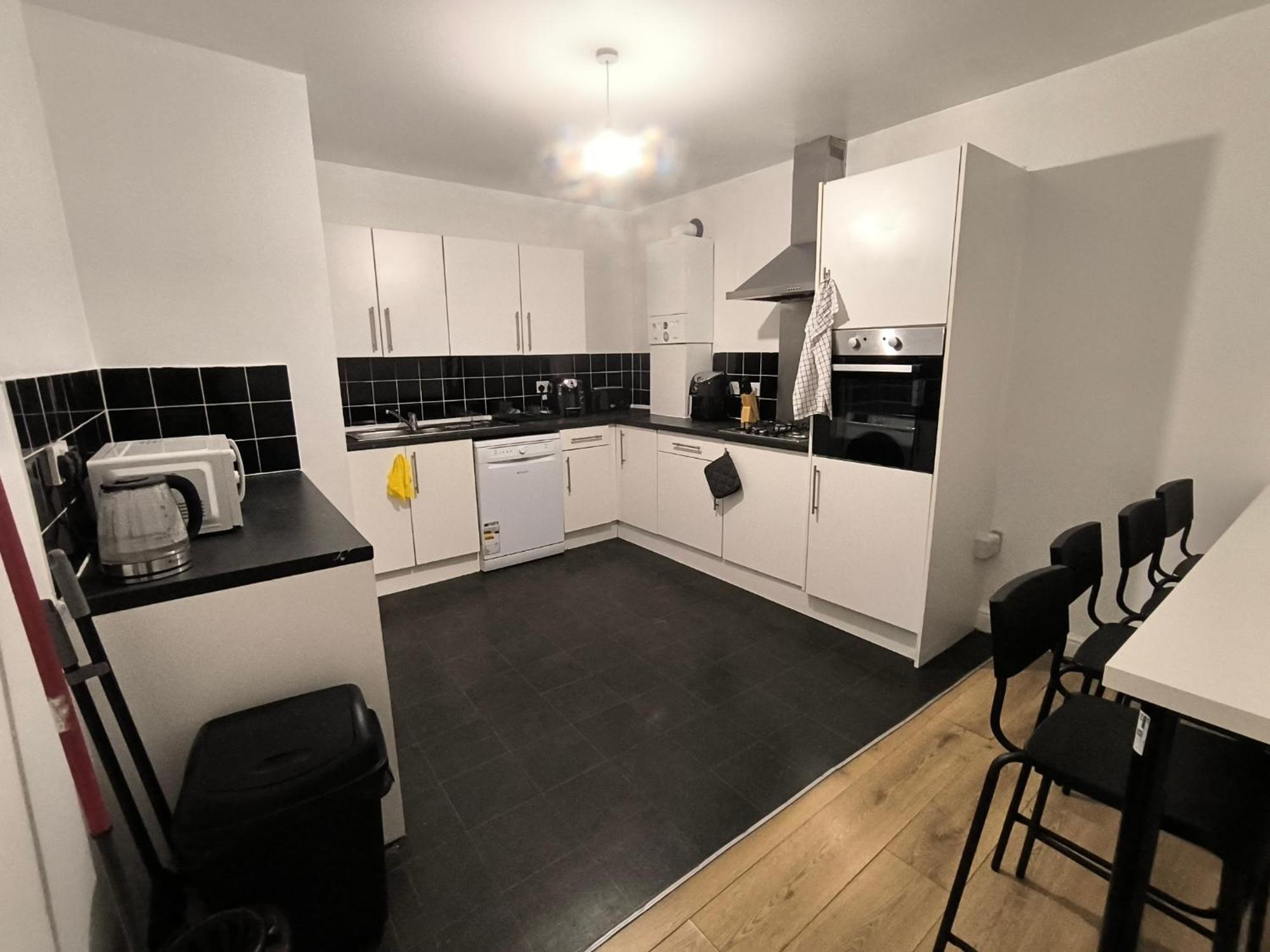 4 Pers Style South Wimledon Tube Station Guest house