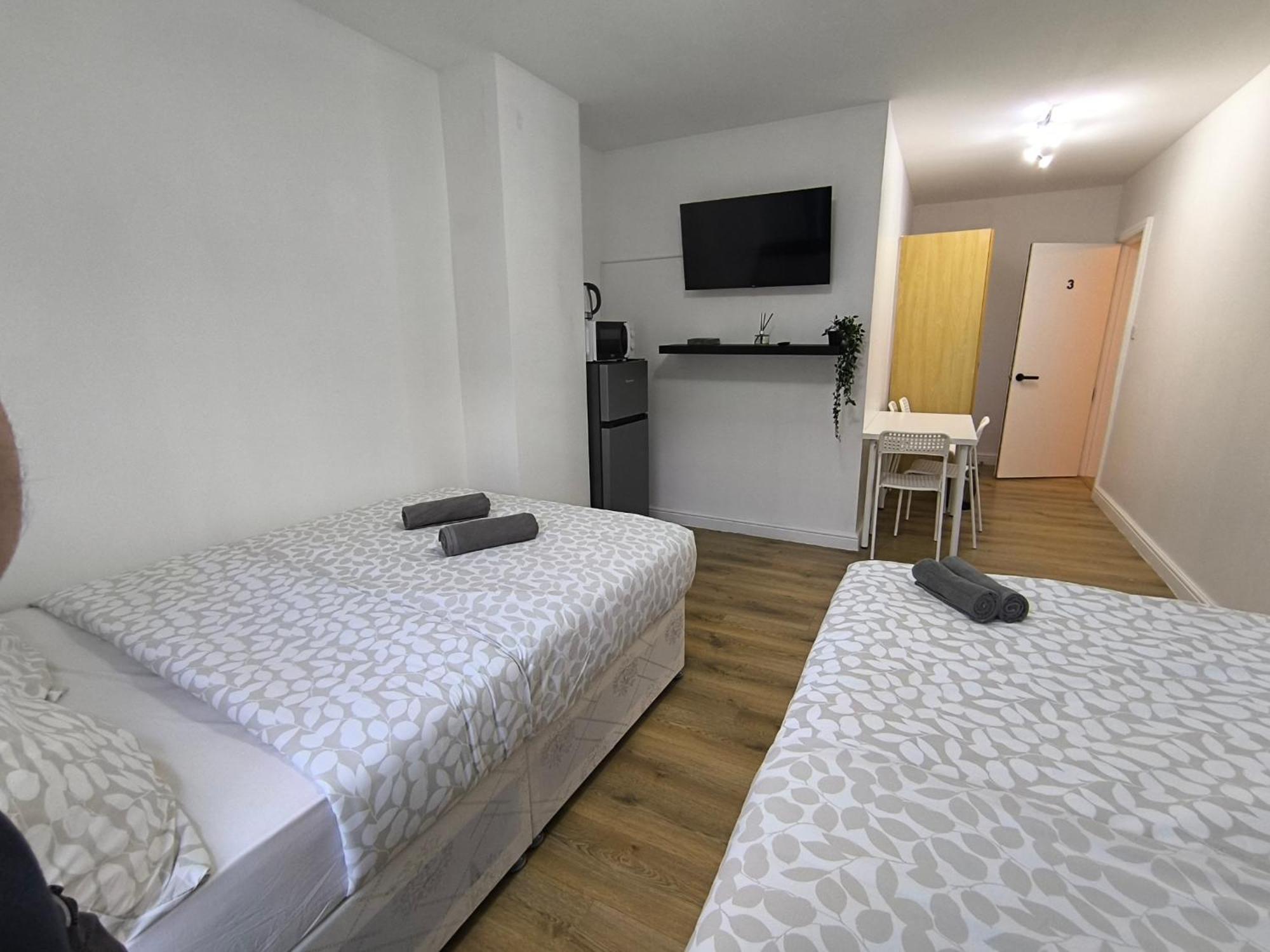 4 Pers Style South Wimledon Tube Station Guest house *